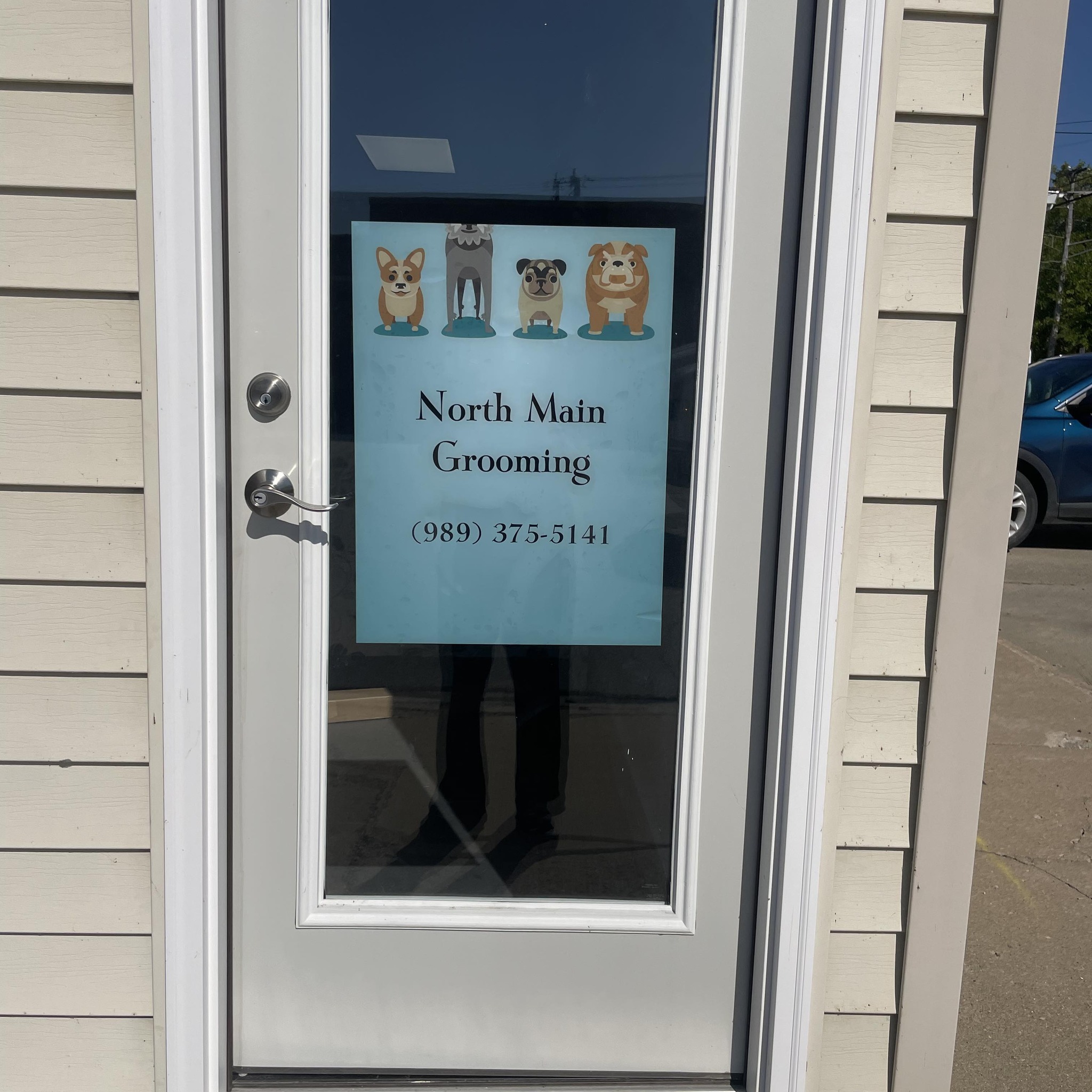 19 N. MAIN DOG GROOMING